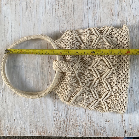 Macrame Bag with round handles - Picture 8 of 9